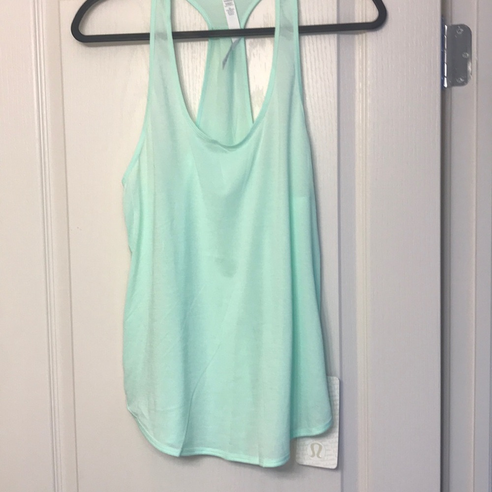 Lululemon 105 singlet size 6 NEW with tags!!